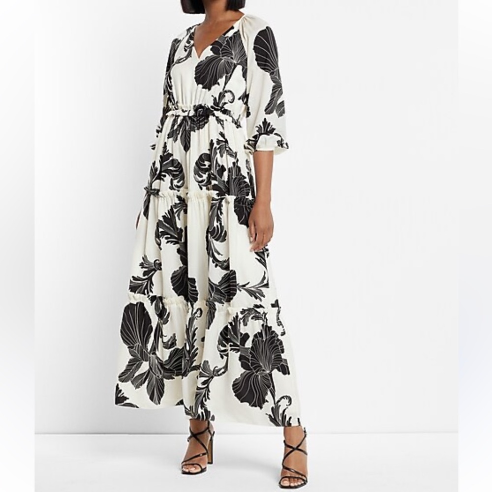 Express Tiered Ruffle Maxi Dress Black White Floral V Neck 2022 NWT X-Small